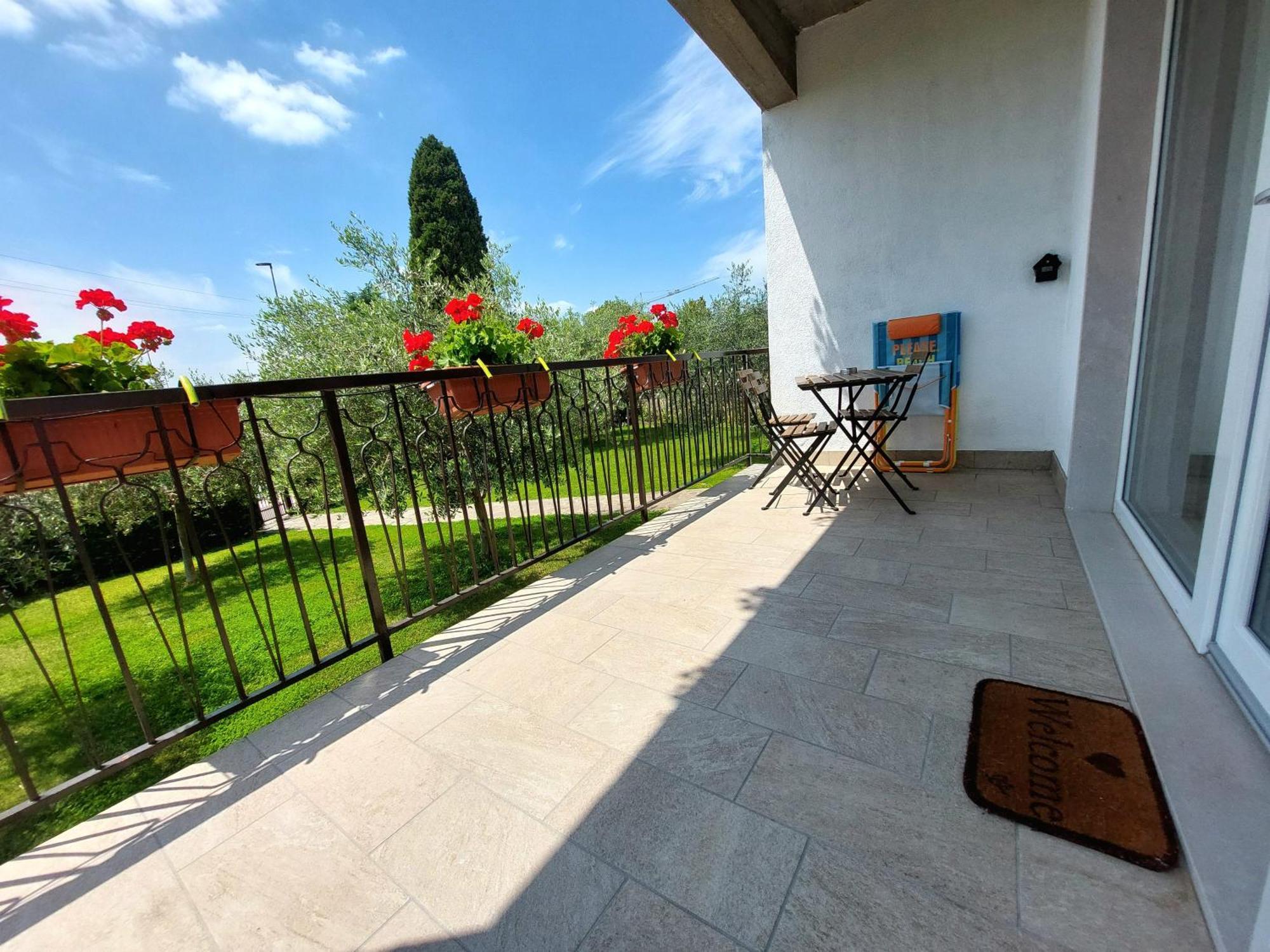 Villa Dolcitalia Tra Gardaland E Le Terme Di Cola Lazise Экстерьер фото
